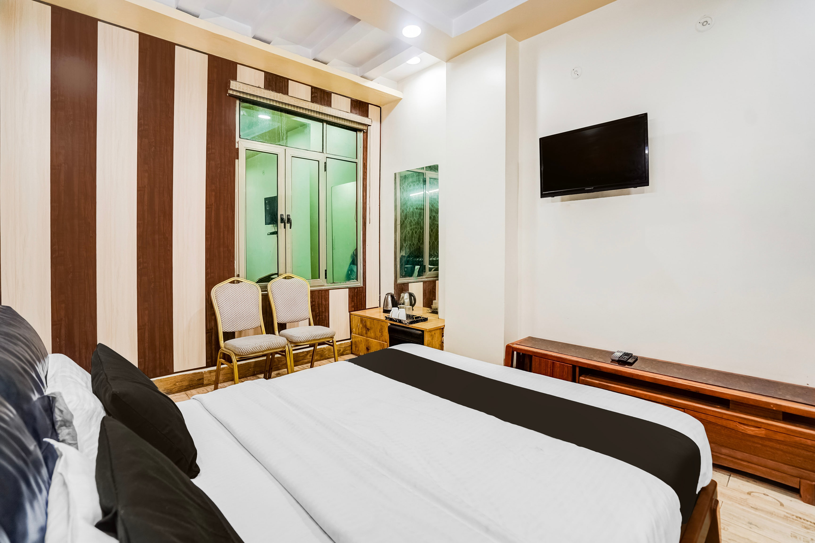 super townhouse keshavpuram