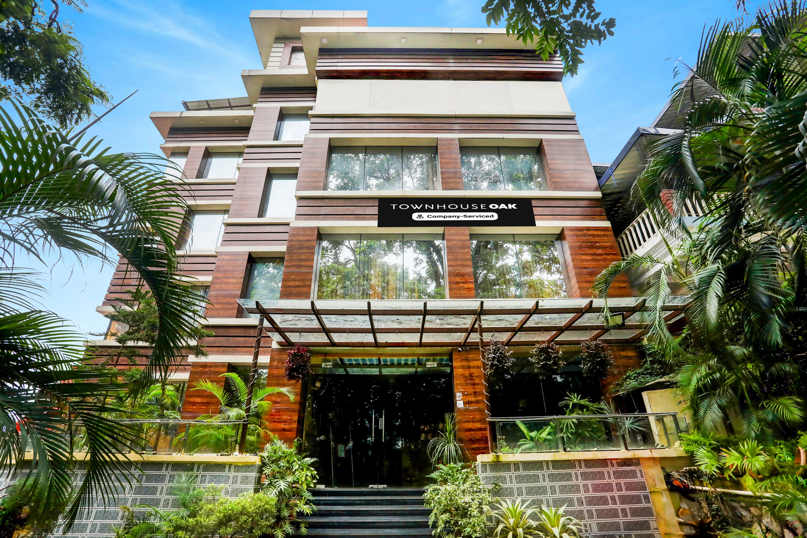 Super Townhouse Oak Pacify Hills,RAJPUR ROAD,3 star