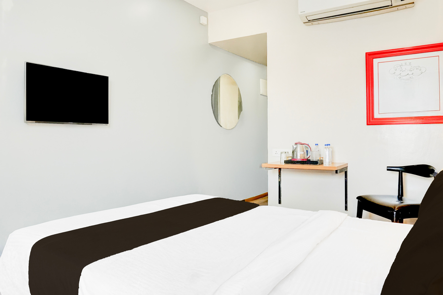 super townhouse mg road pune