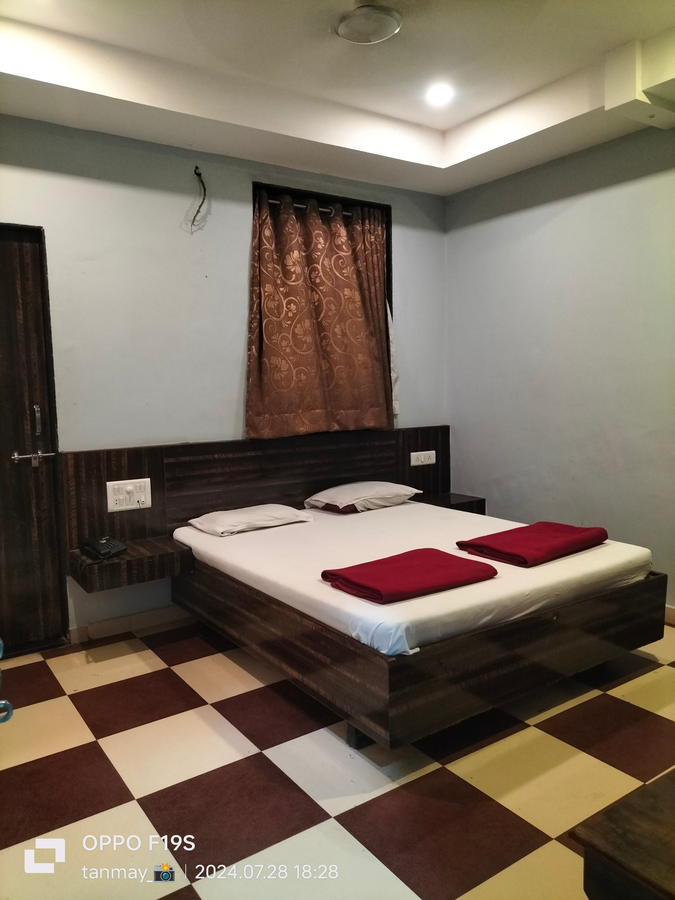 hotel shri pushpanjali