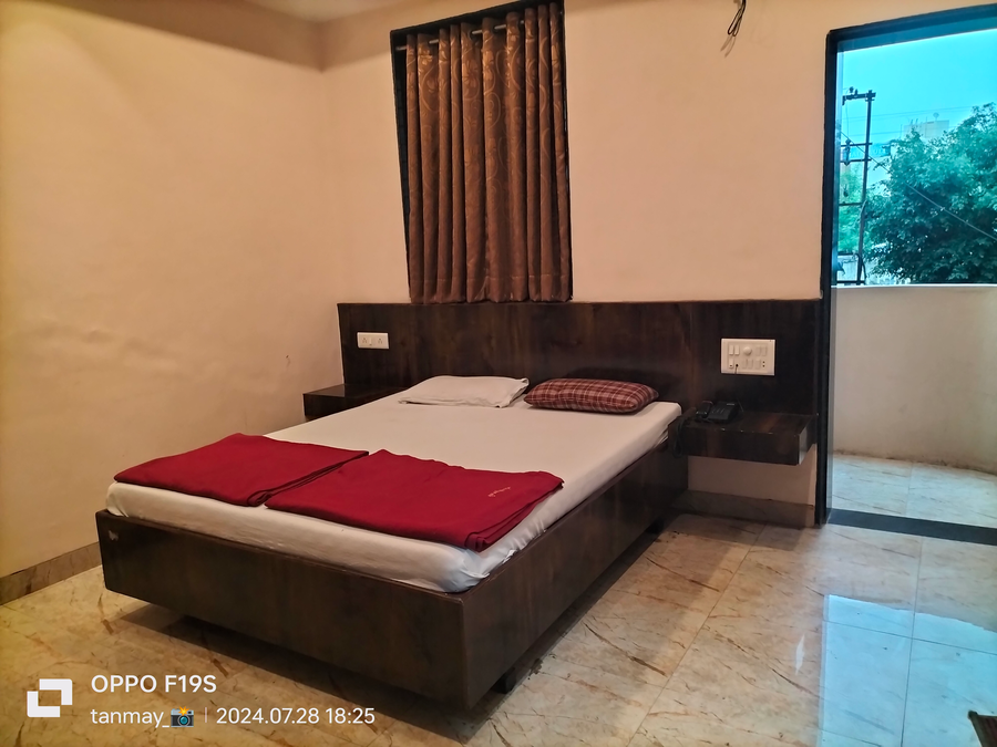 hotel shri pushpanjali