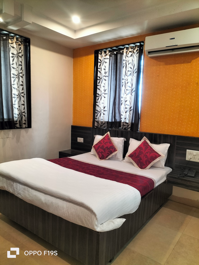 hotel shri pushpanjali