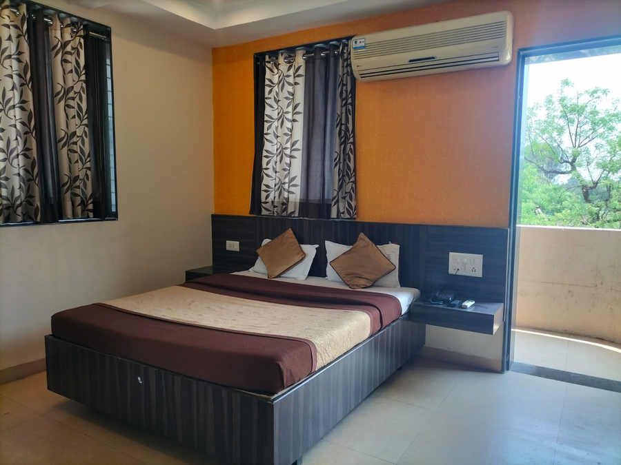 hotel shri pushpanjali