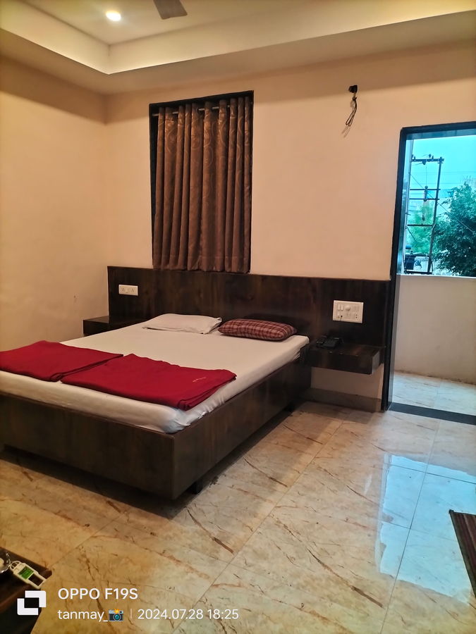 hotel shri pushpanjali