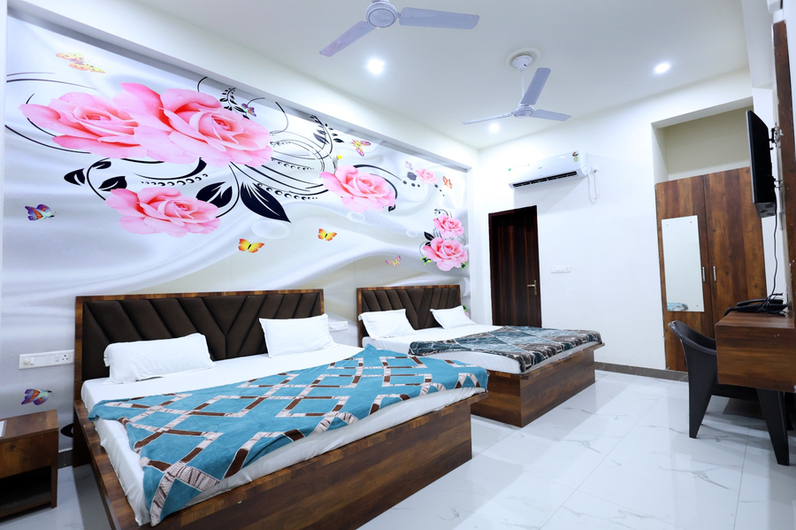shri girraj residency