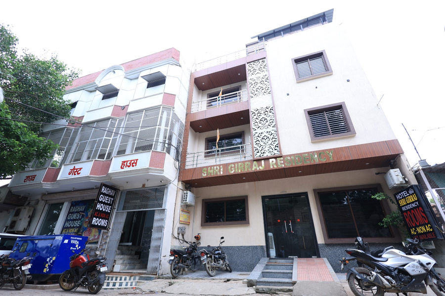 Shri Girraj Residency,,2 star