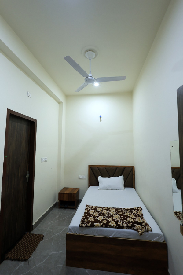 shri girraj residency