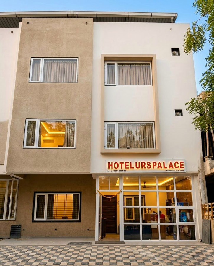 Hotel Urs Palace,Ratna Lok Colony, Indore, Madhya Pradesh 452011,3 star