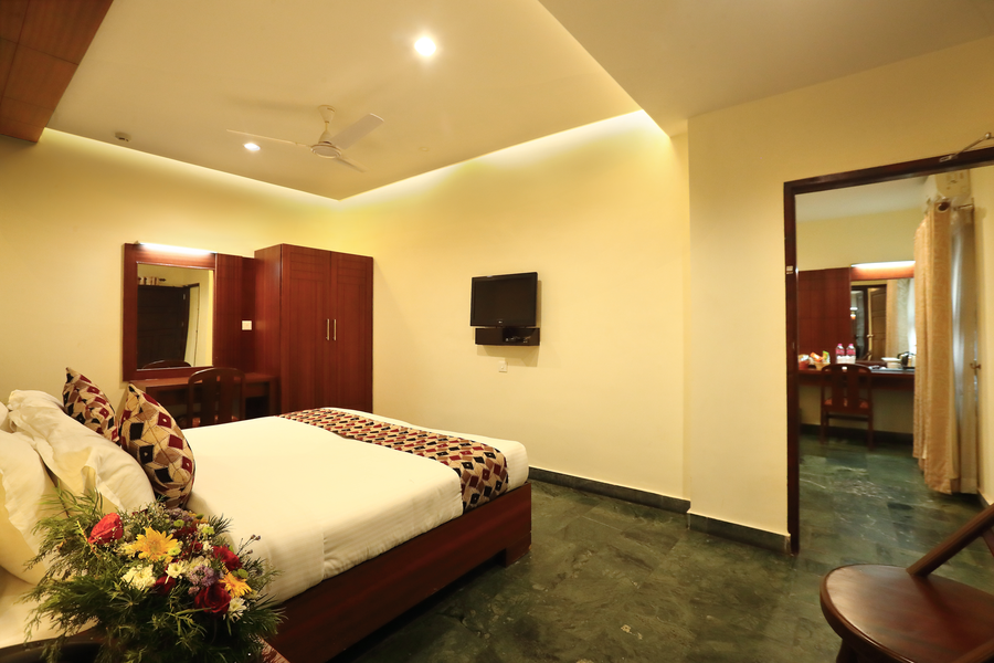 hotel indraprastha varkala
