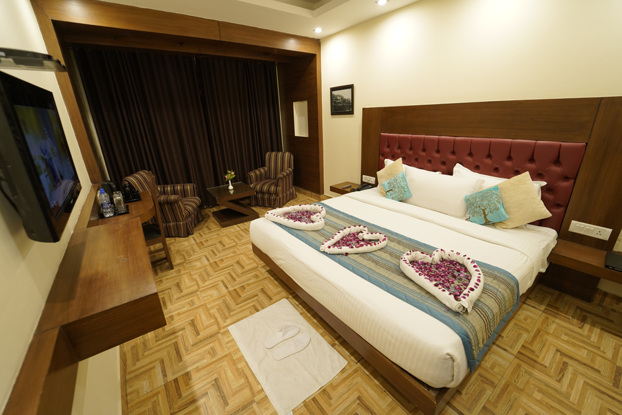 iv midtown mussoorie