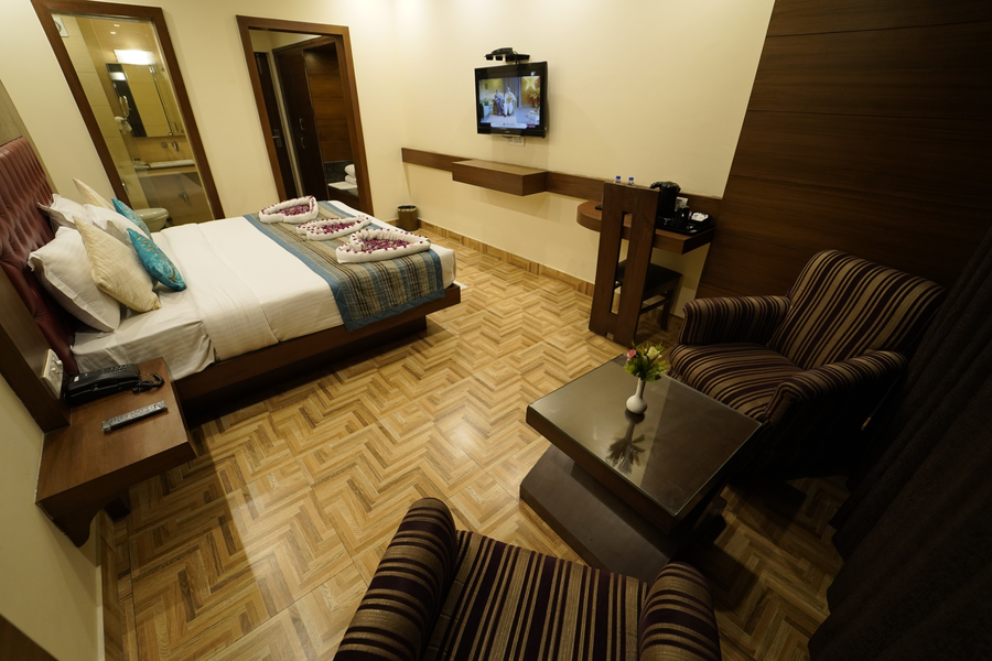 iv midtown mussoorie