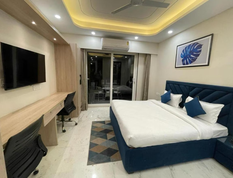 flxho quad luxury studio apart hotel