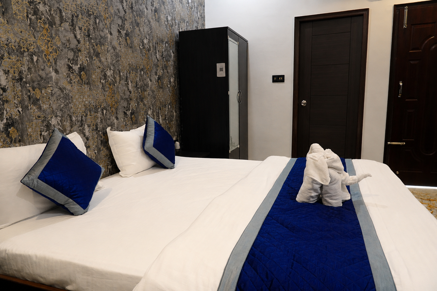 kailasha inn