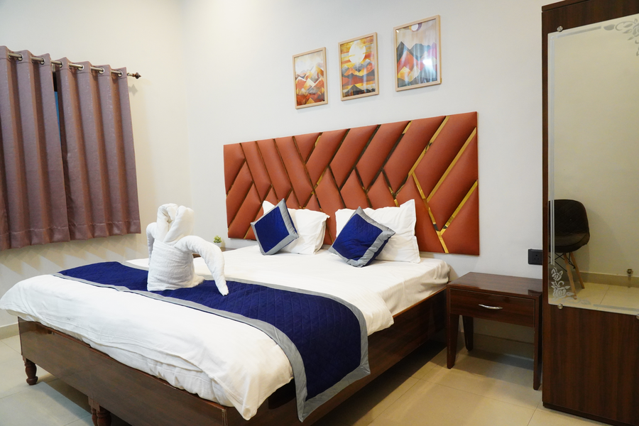 kailasha inn