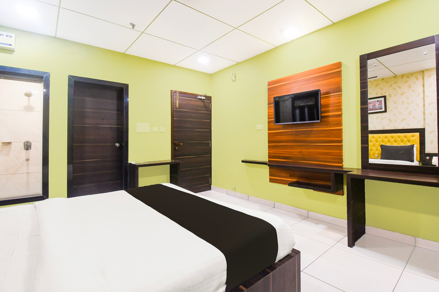 super townhouse marine drive puri formerly royal crown