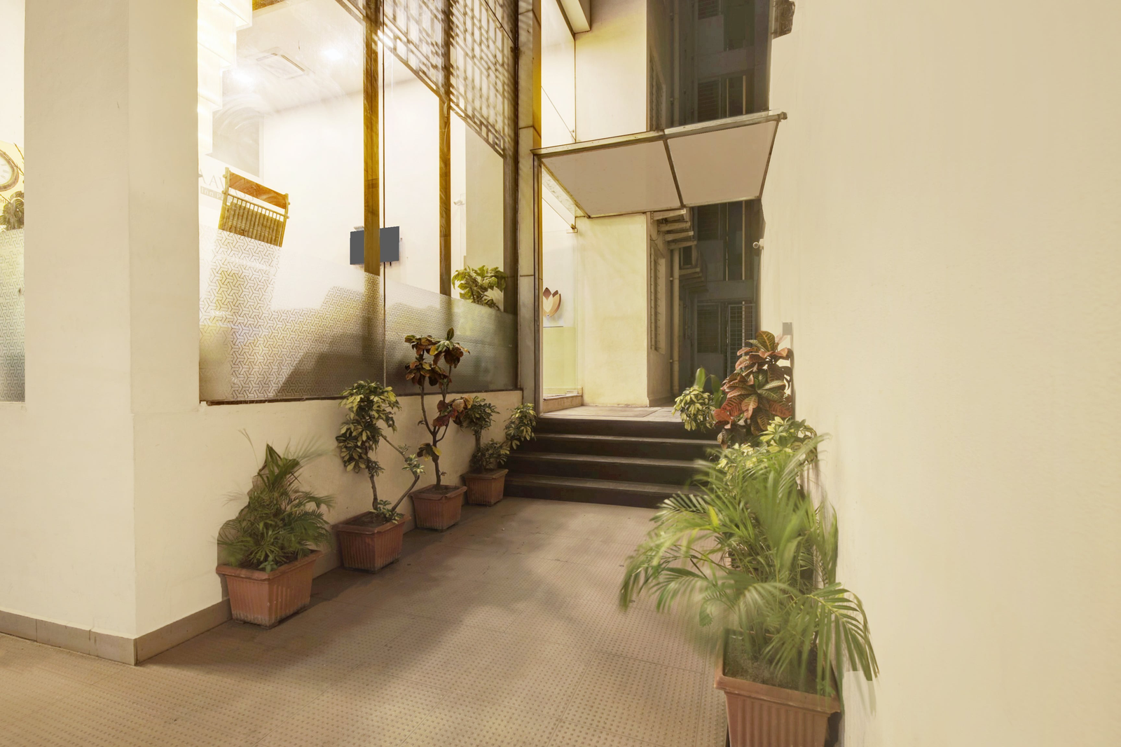 Super Townhouse City Center Near Mysore Palace Formerly Aavass Inn,,3 star
