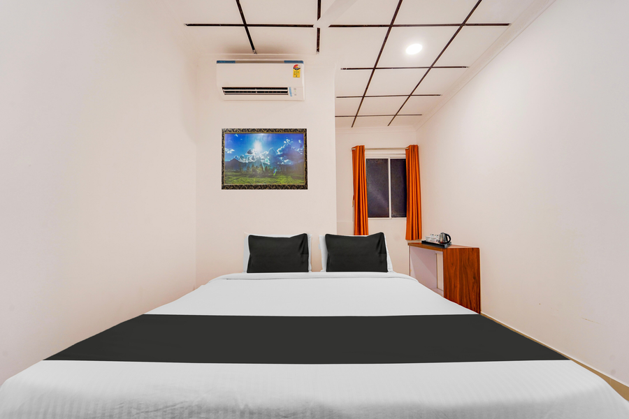 super hotel o vazhakkala