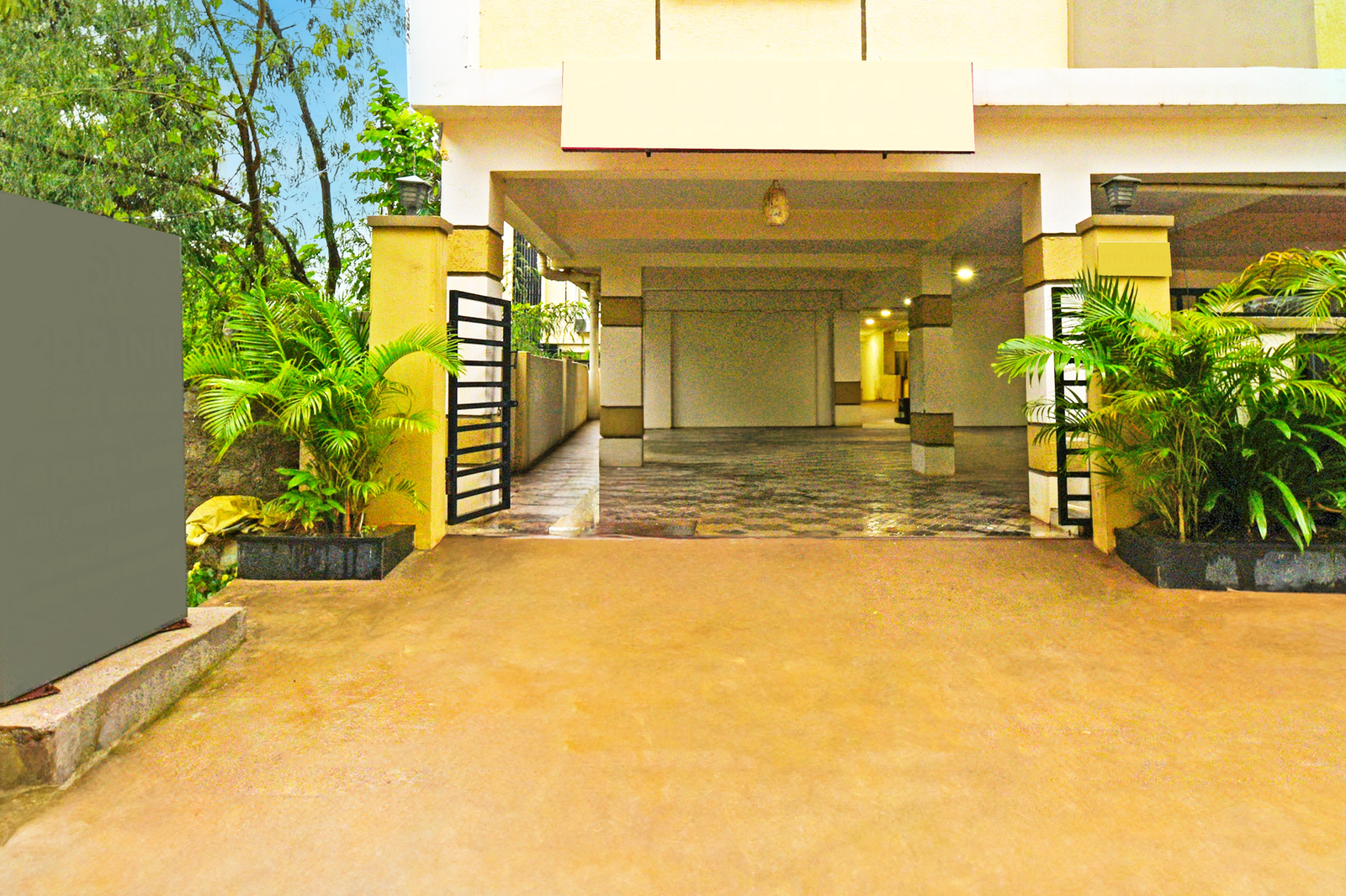 Super Townhouse Kondapur Near Botanical Garden Formerly Rrr Inn,Rajiv Gandhi International Airport,3 star