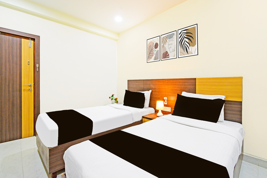 super townhouse kondapur near botanical garden formerly rrr inn