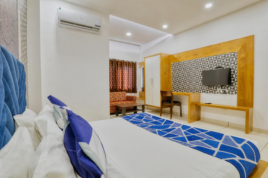 hotel b fine vijay nagar