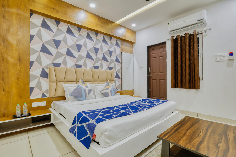 hotel b fine vijay nagar