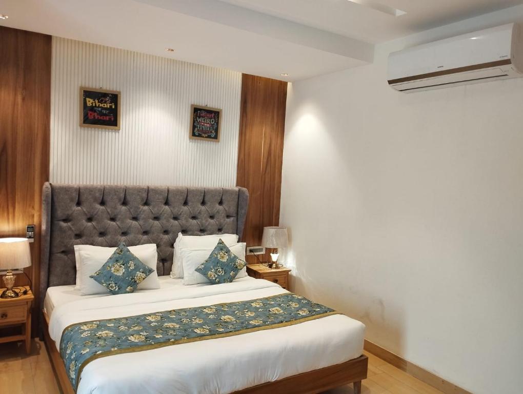 xyst notting hill the mall mussoorie