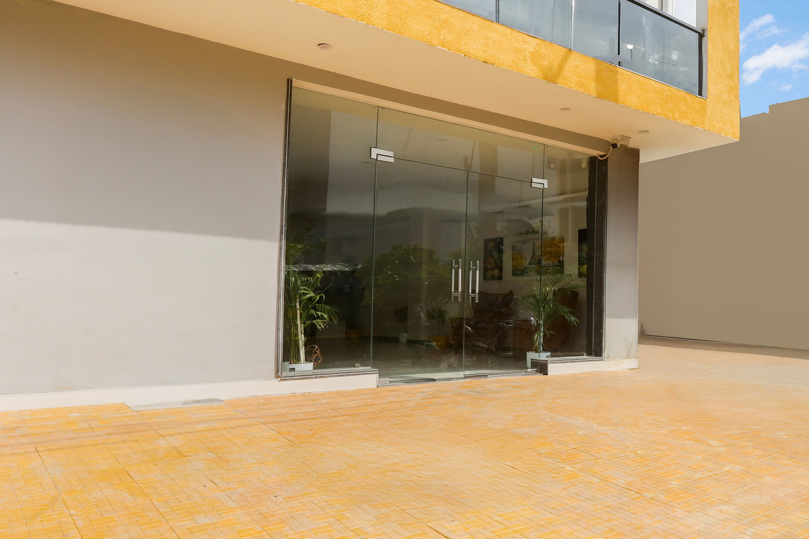 Super Townhouse Sector 69 Gurgaon,Sector 66,4 star