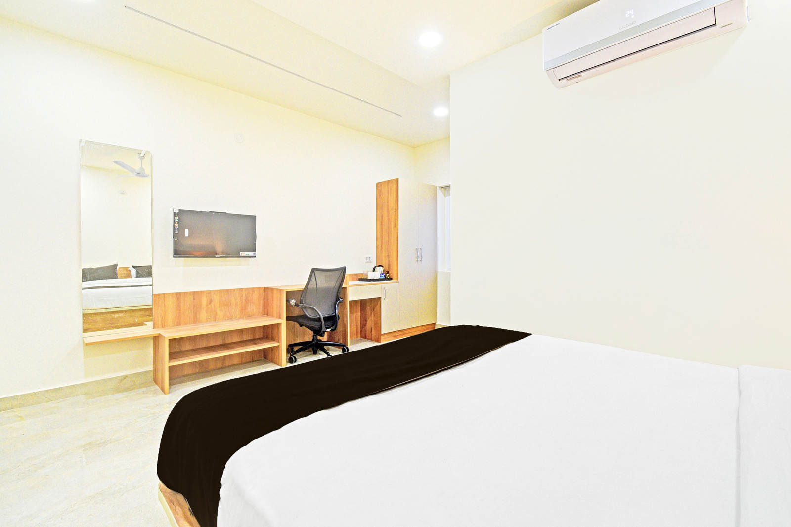 super townhouse oak kompally
