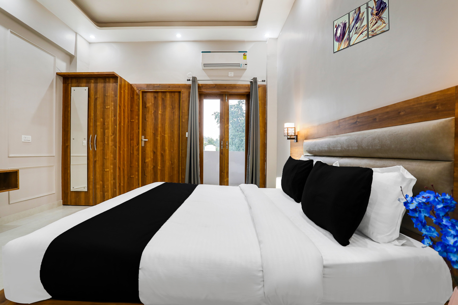 super townhouse kathgharia chowk