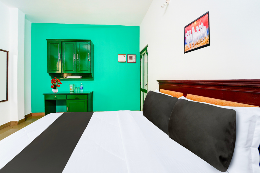 super hotel o vennala near palarivattom
