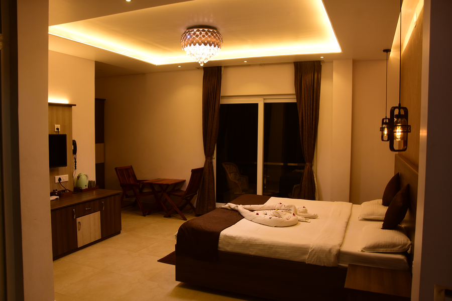 vanam holidays