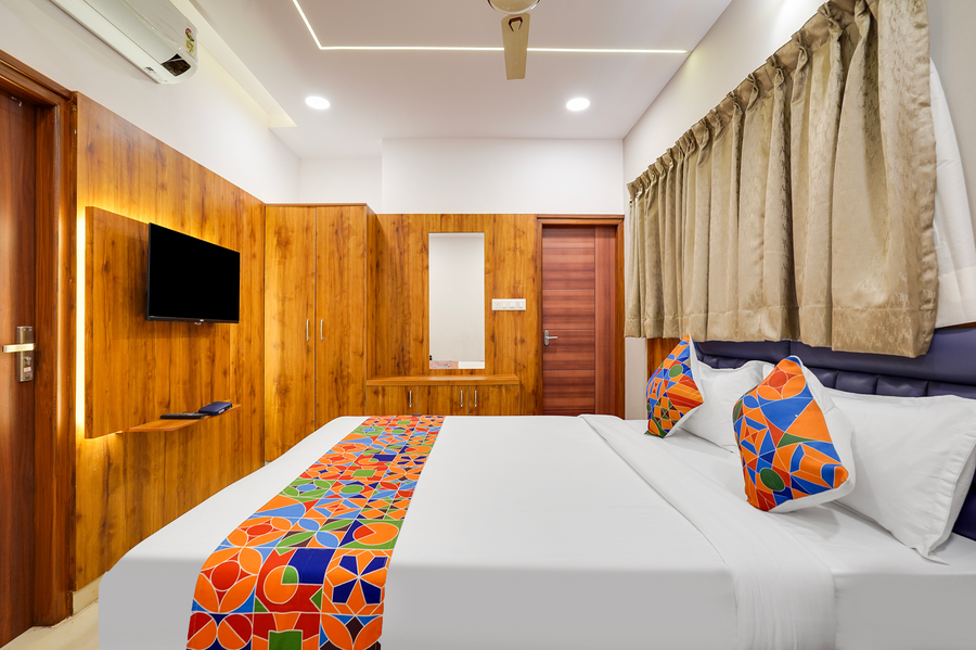fabhotel royal grand