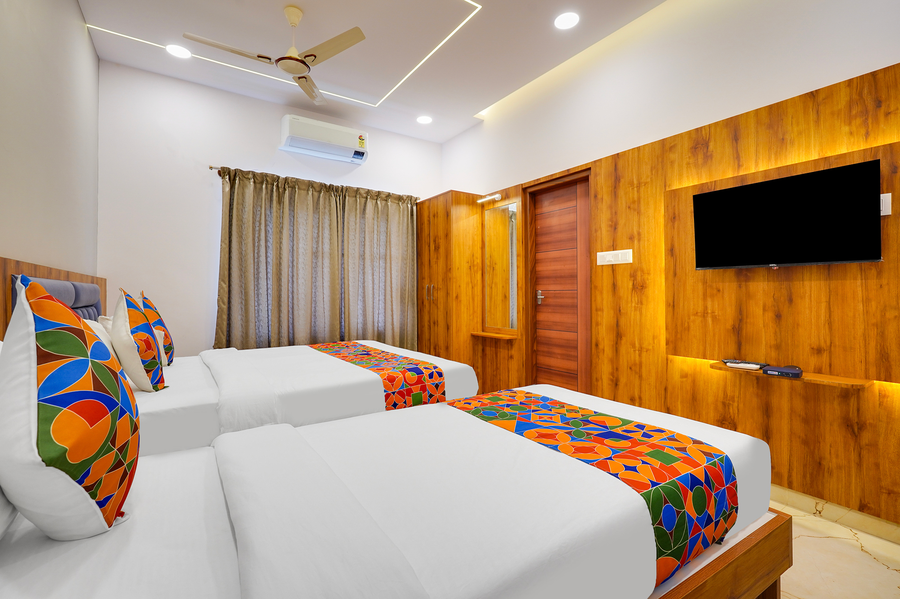 fabhotel royal grand