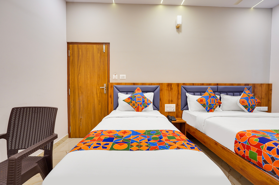 fabhotel royal grand