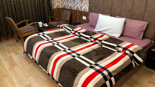 hotel golden palm by rattans 1925