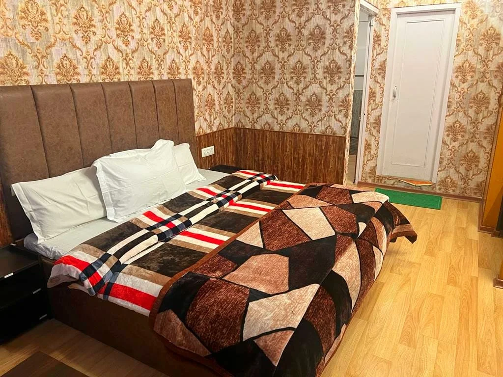 hotel golden palm by rattans 1925