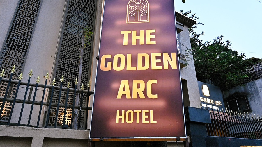 Hotel Golden Arc Pune,Yerawada,3 star