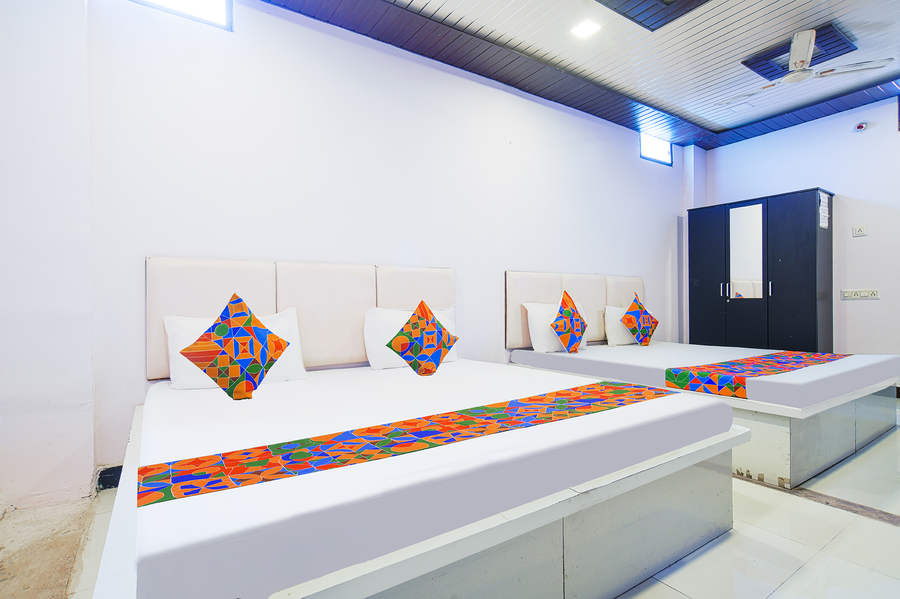 fabhotel shree moti palace