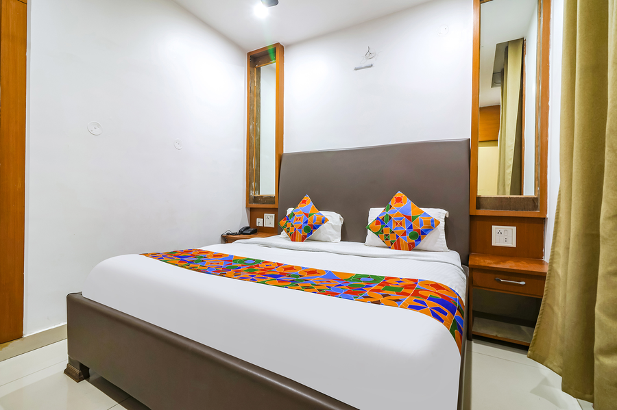 fabhotel nand