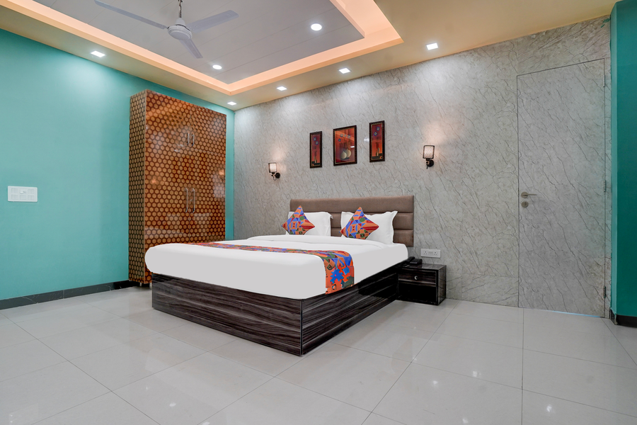 fabhotel sky