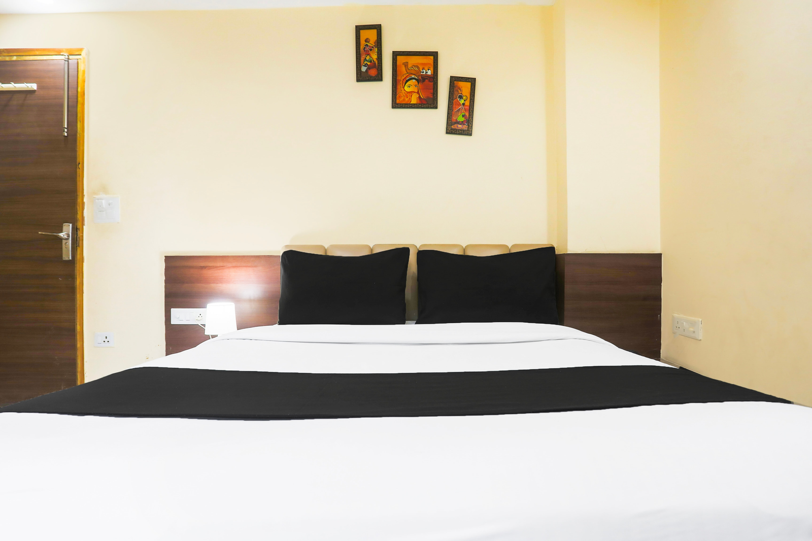 super collection o sector 44 near botanical garden formerly hotel culture