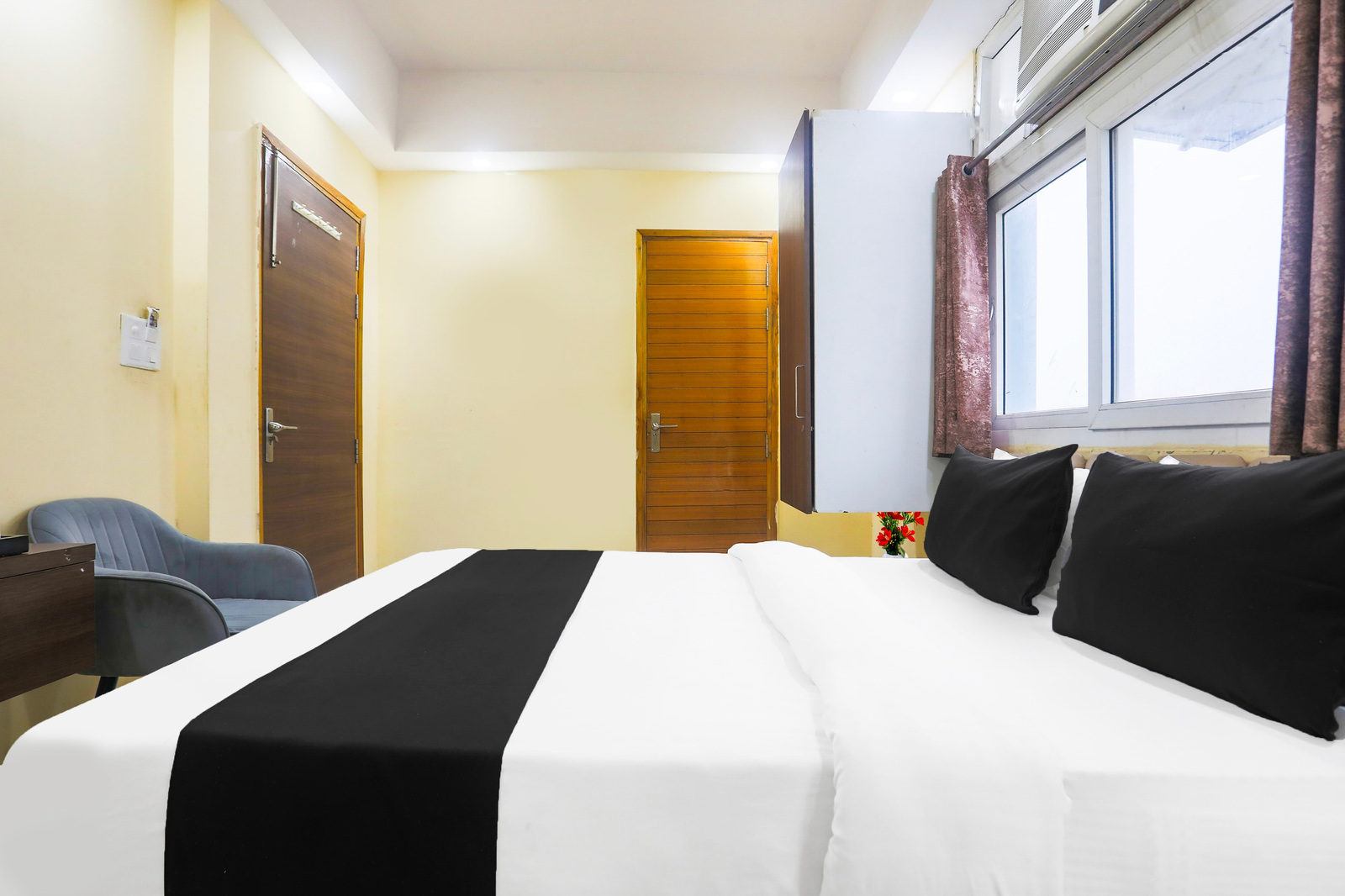 super collection o sector 44 near botanical garden formerly hotel culture