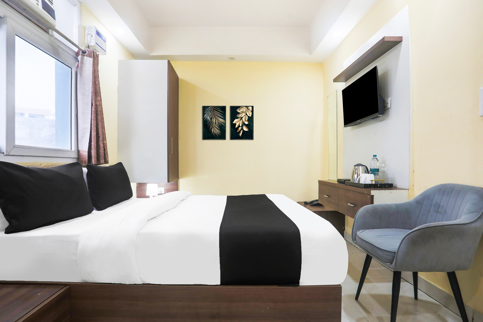 super collection o sector 44 near botanical garden formerly hotel culture