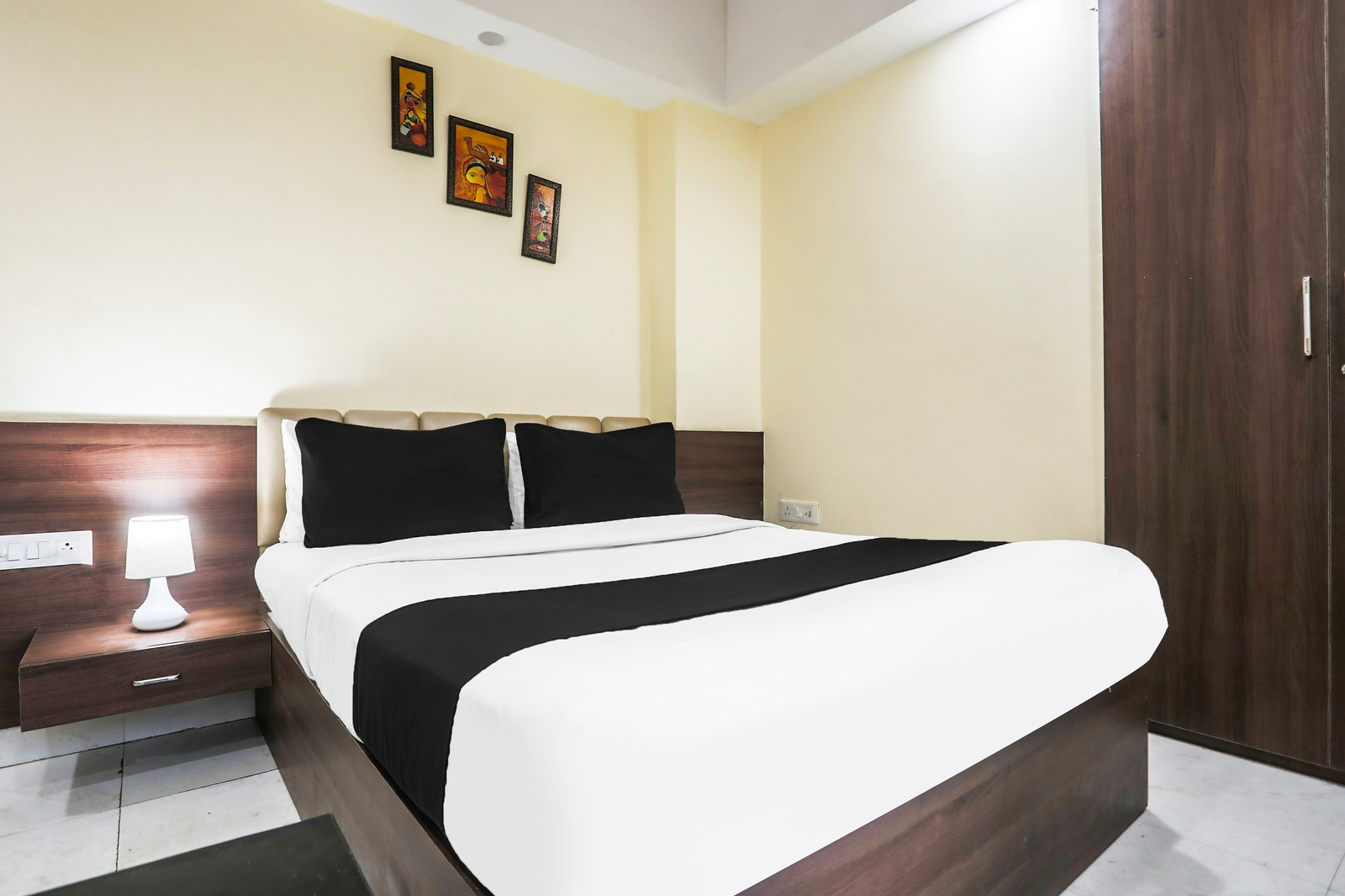 super collection o sector 44 near botanical garden formerly hotel culture