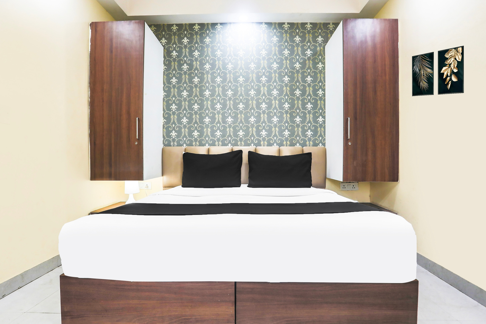 super collection o sector 44 near botanical garden formerly hotel culture