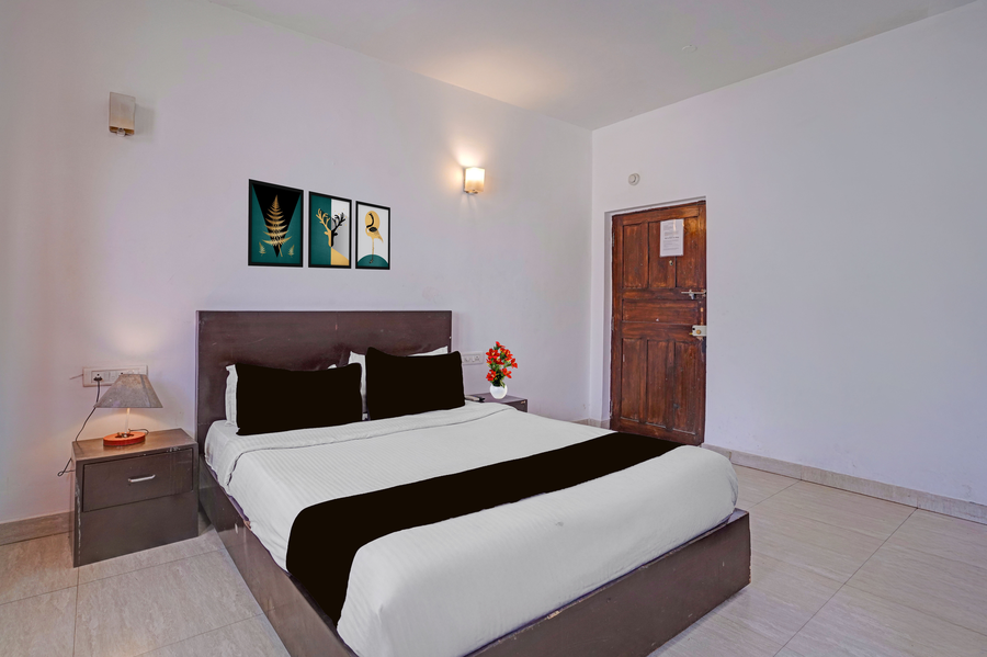 super townhouse calangute baga circle formerly park avenue