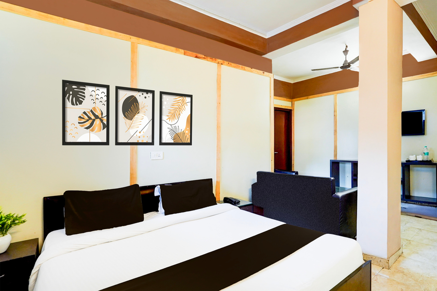 super hotel o gms road ballupur chowk