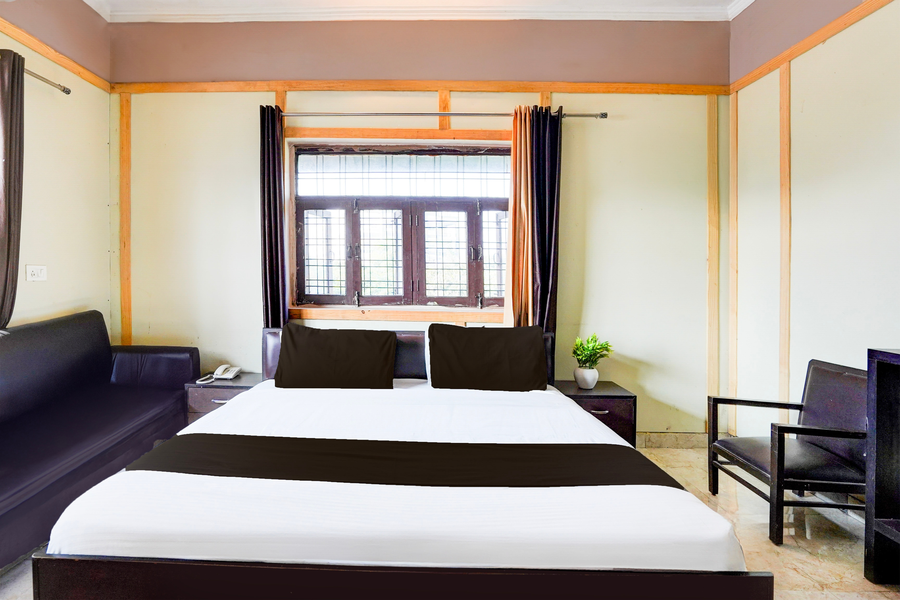 super hotel o gms road ballupur chowk