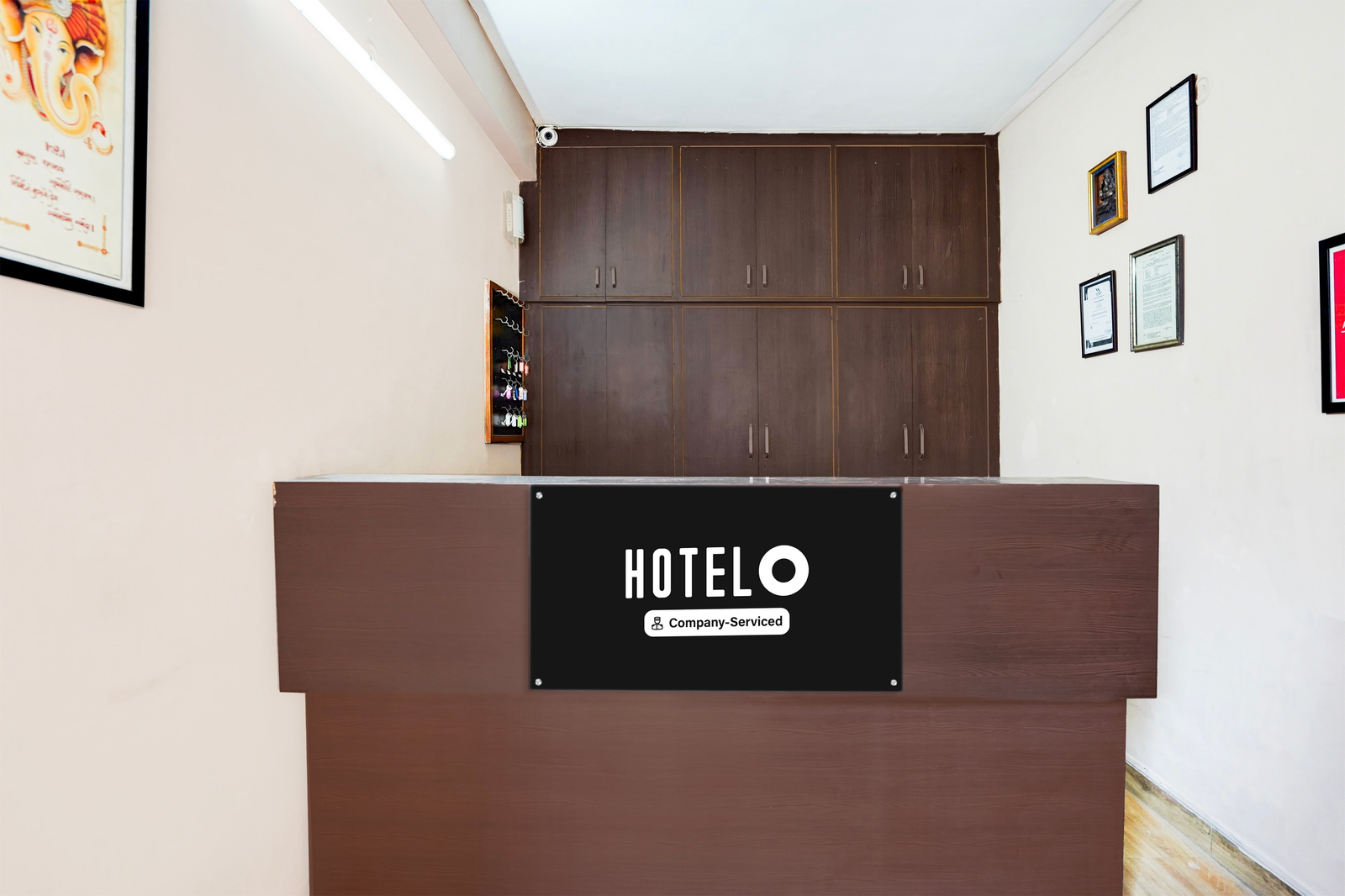 Super Hotel O Gms Road Ballupur Chowk,,4 star