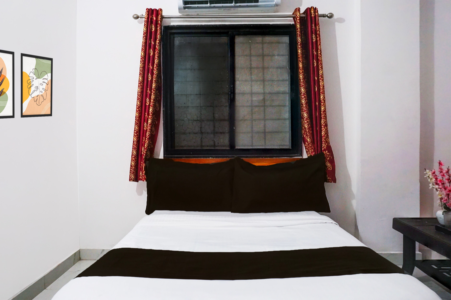 super hotel o manjari road